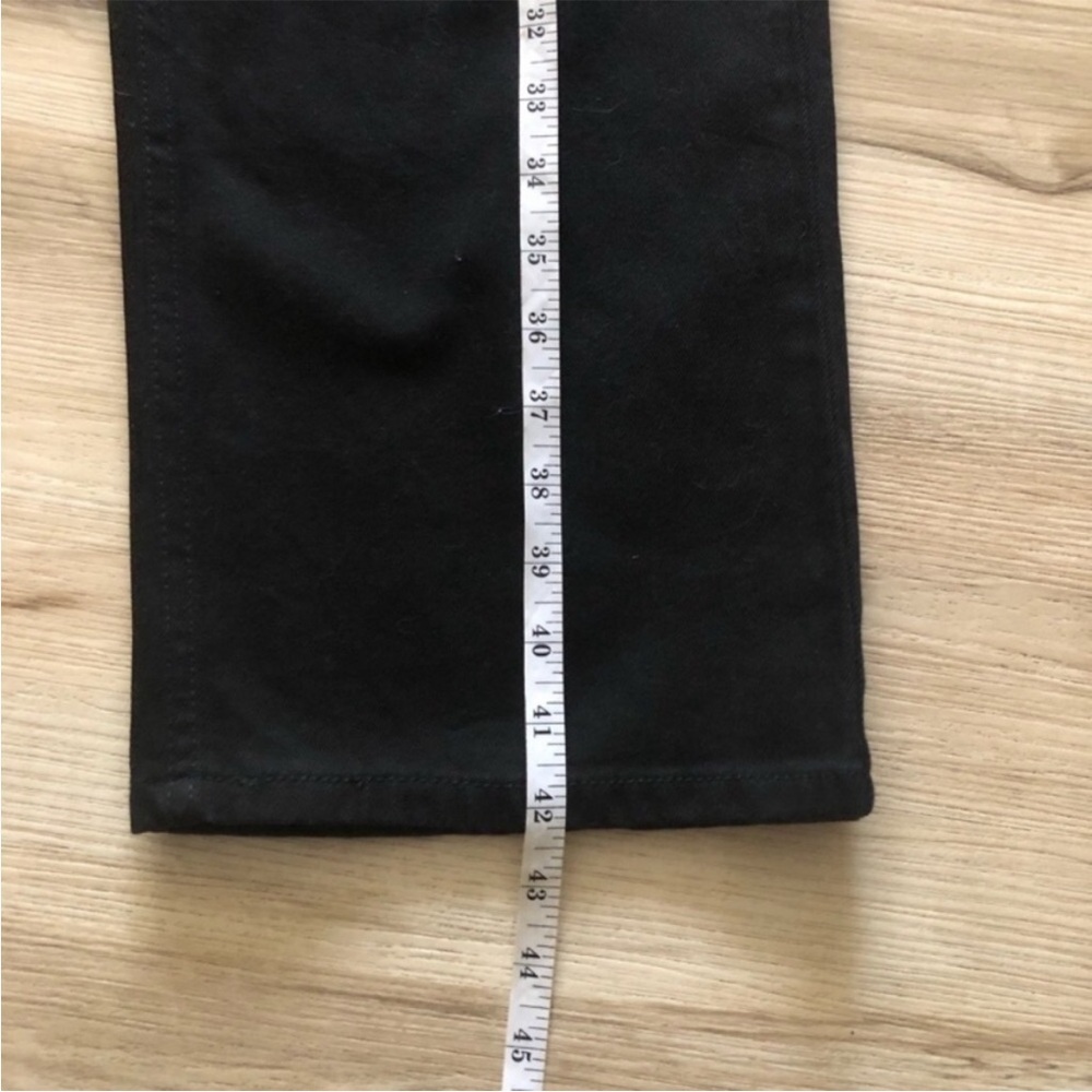 Signature by Levi Strauss Men's Relaxed Black Jeans - Picture 3 of 9